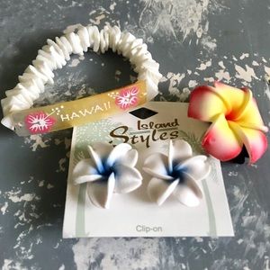 ‼️Set‼️ Auth. Hawaiian Earrings, Bracelet & Clip